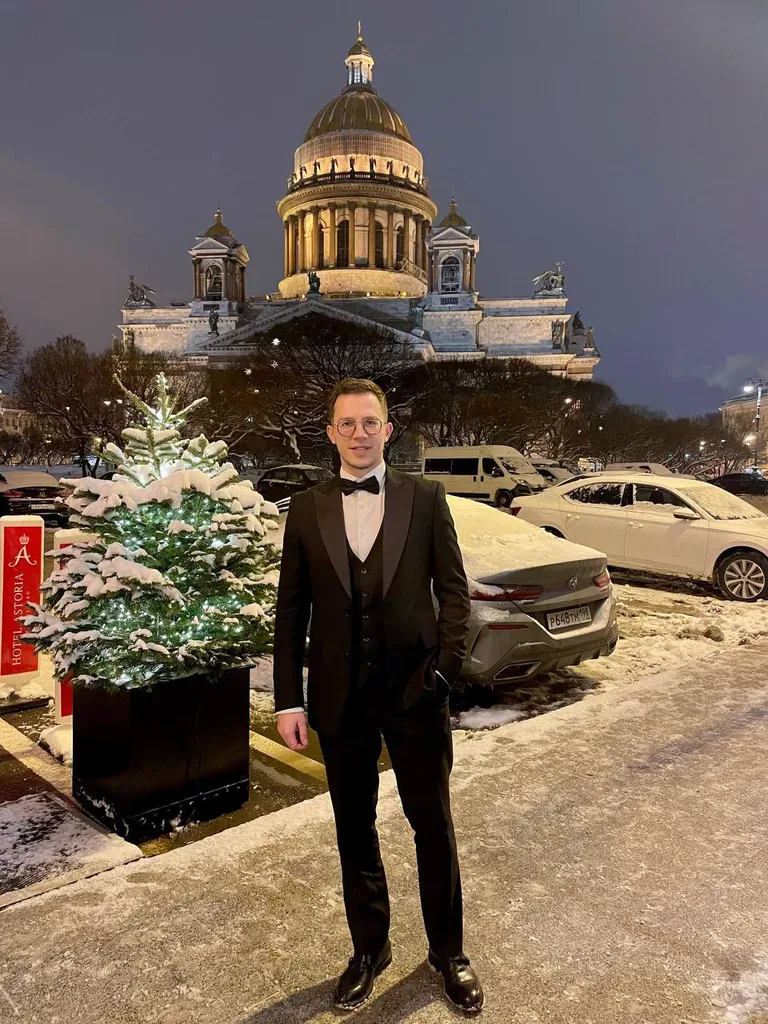 Денис Шелепнев