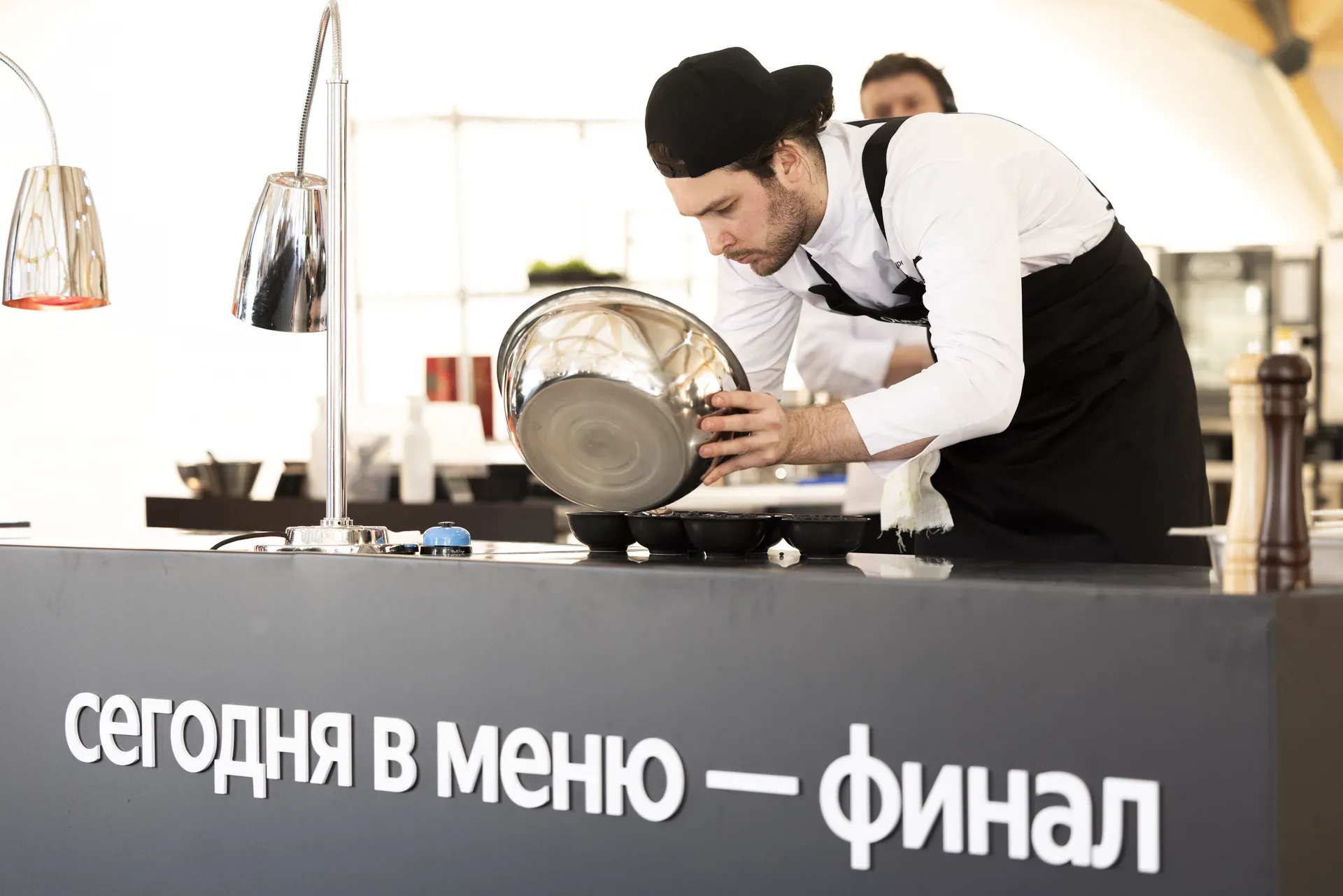 Андрей Лавров