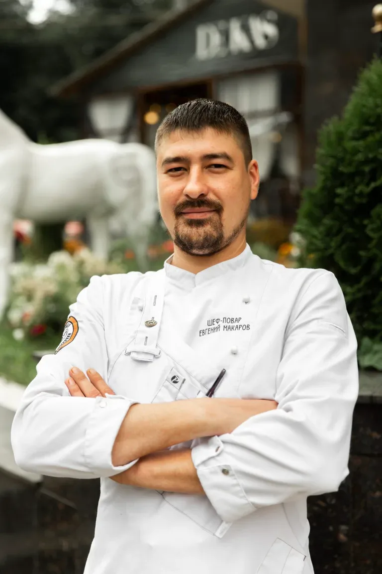 Евгений Макаров
