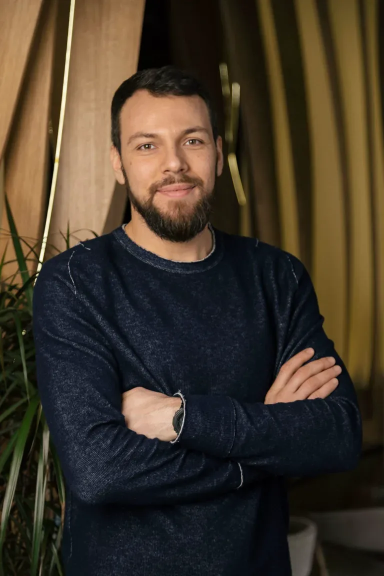 Александр Булавцев