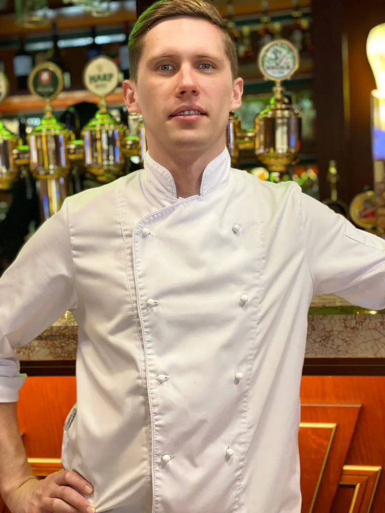 Никита Николаев