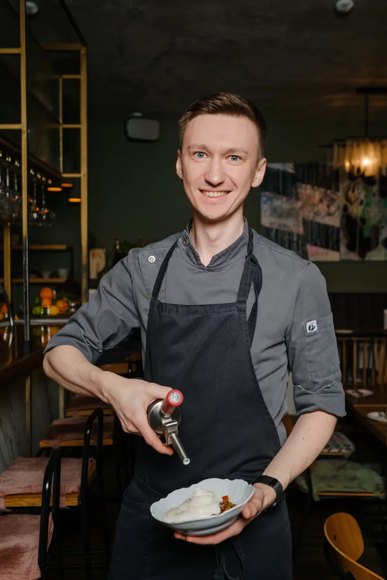 Александр Русаков