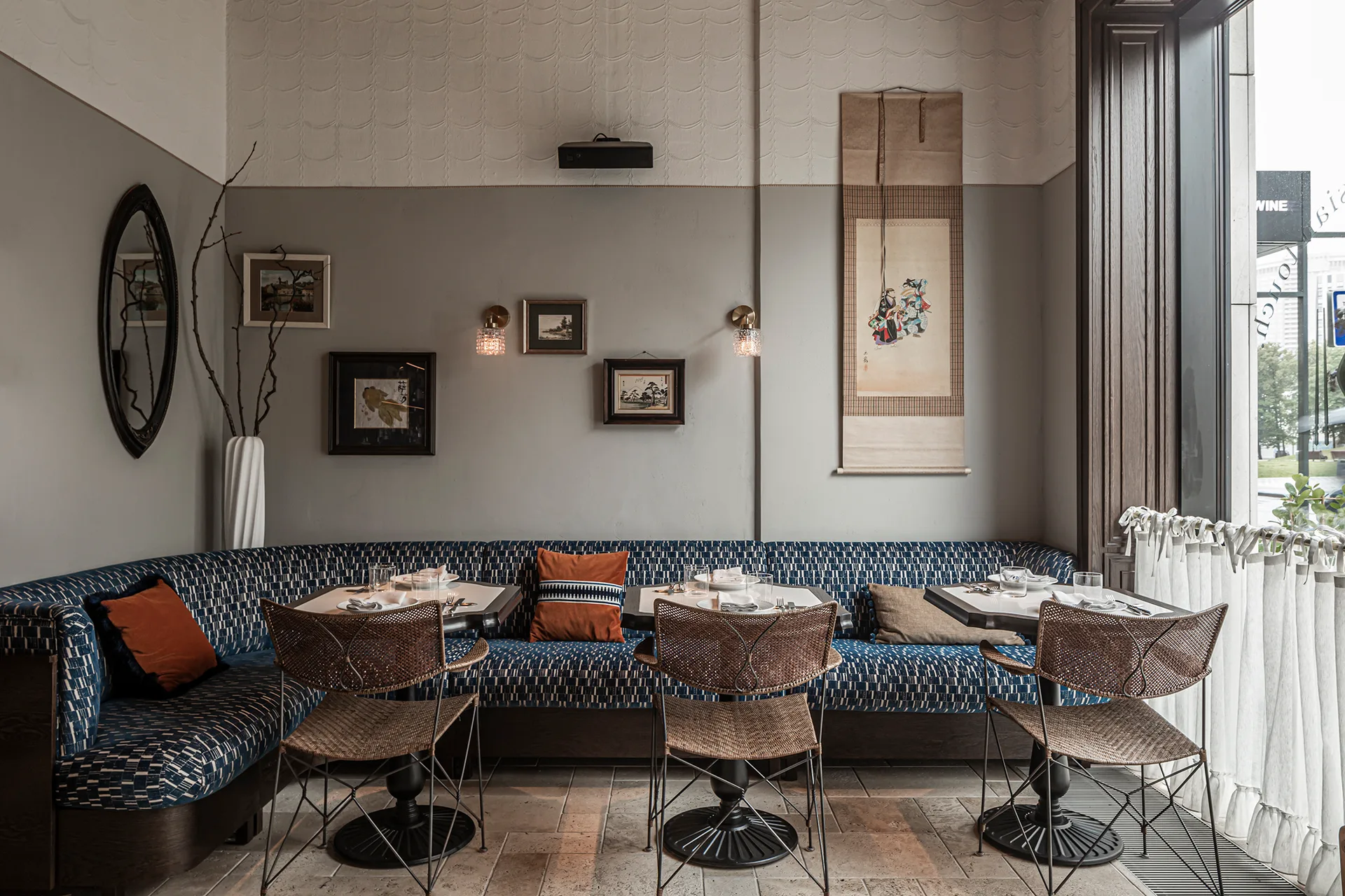 ANNA BISTRO