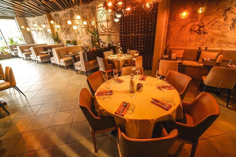 MASSETER Kitchen & Bar
