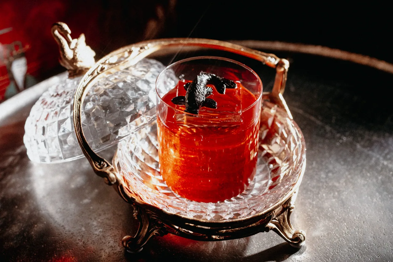 Mendeleev. Bar & Music