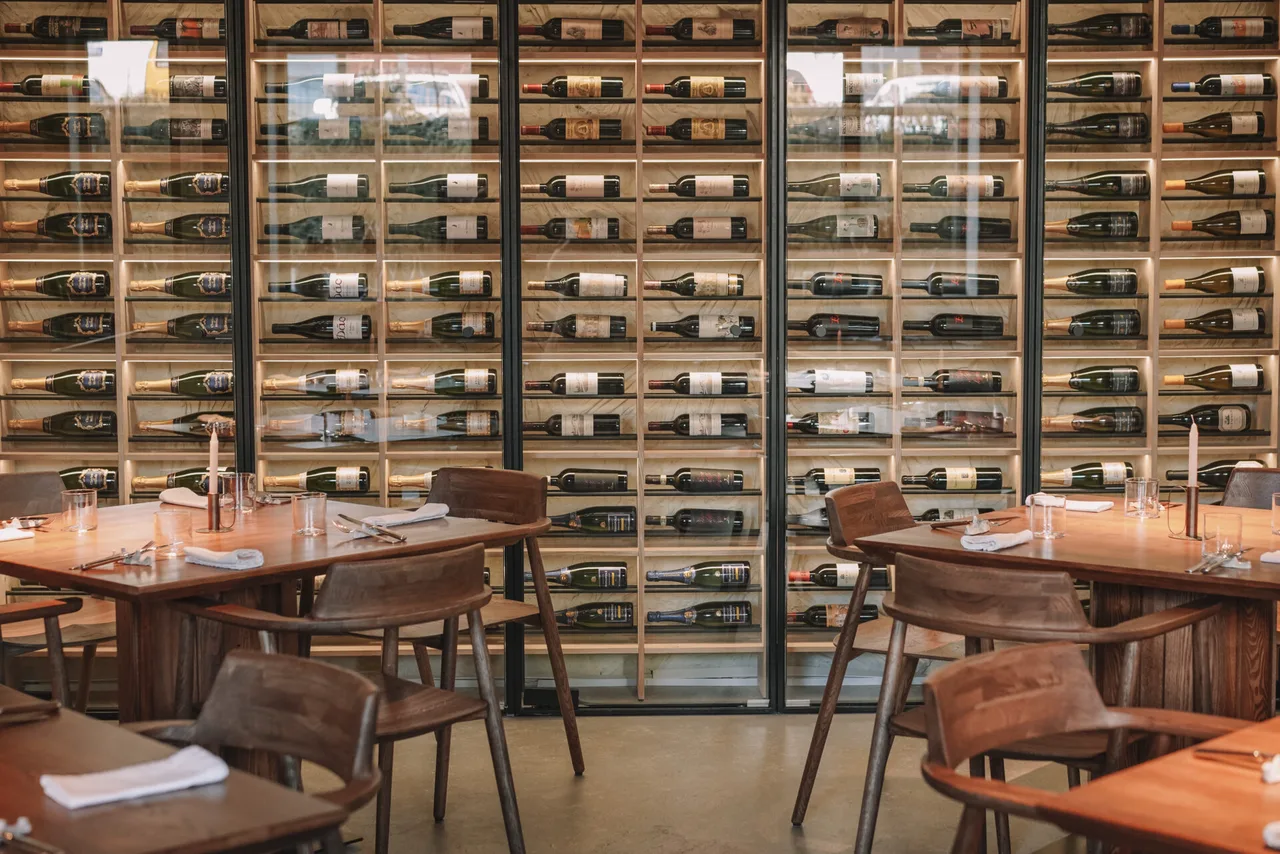 MORECA Seafood & Wine rest