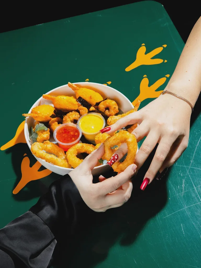 Моряк и Чайка