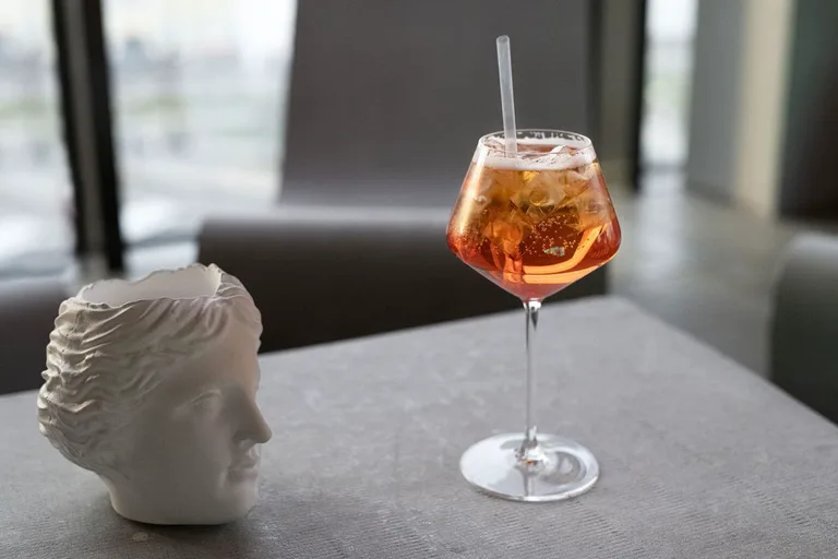 APR.L BAR