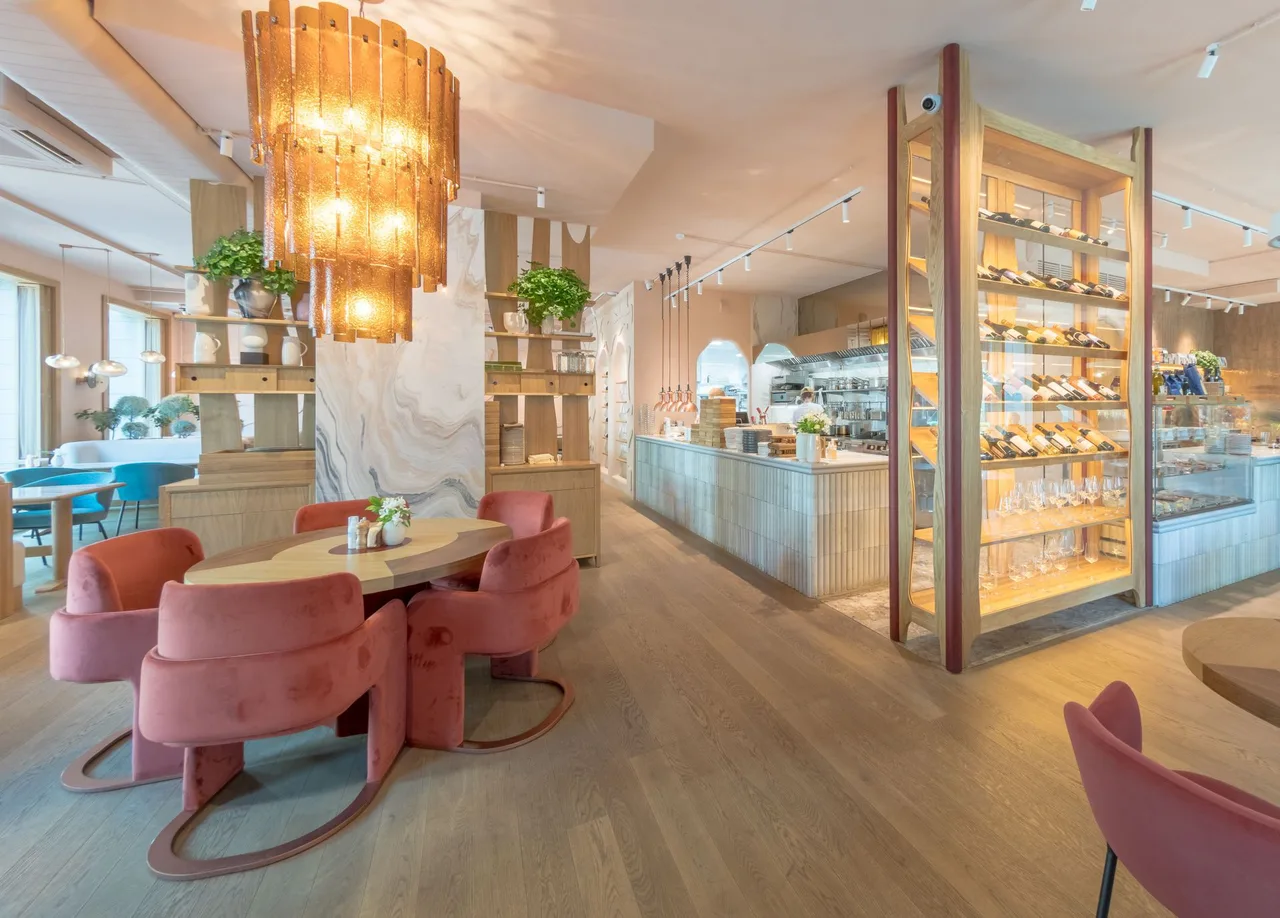 NEO Restaurant by Alexander Fink