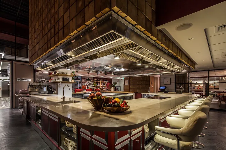 Novikov Space Café