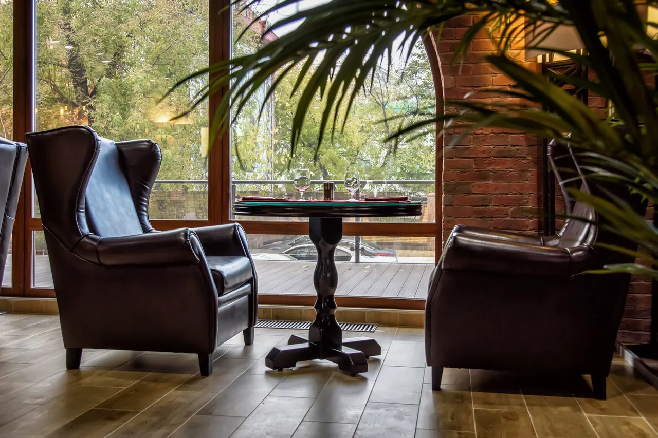 Aura Kitchen&Bar