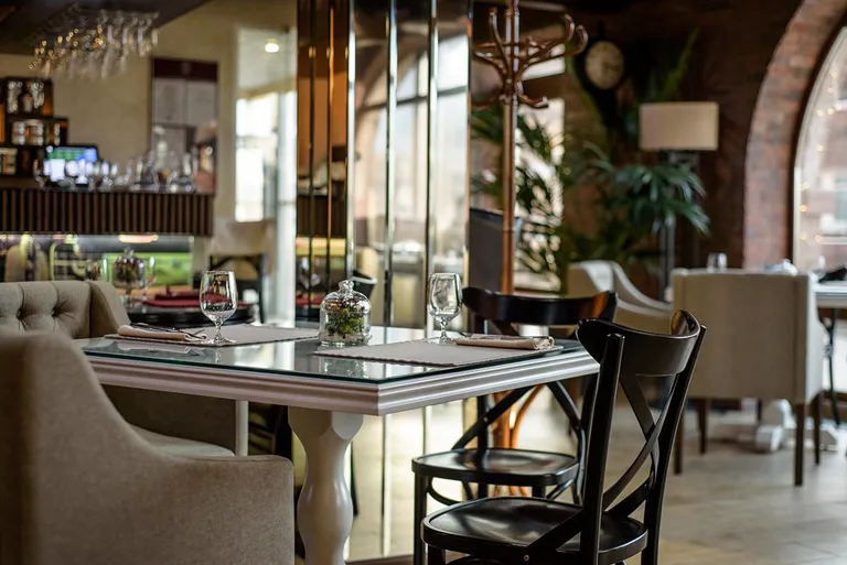 Aura Kitchen&Bar