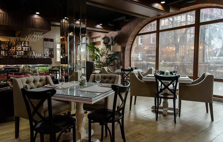 Aura Kitchen&Bar