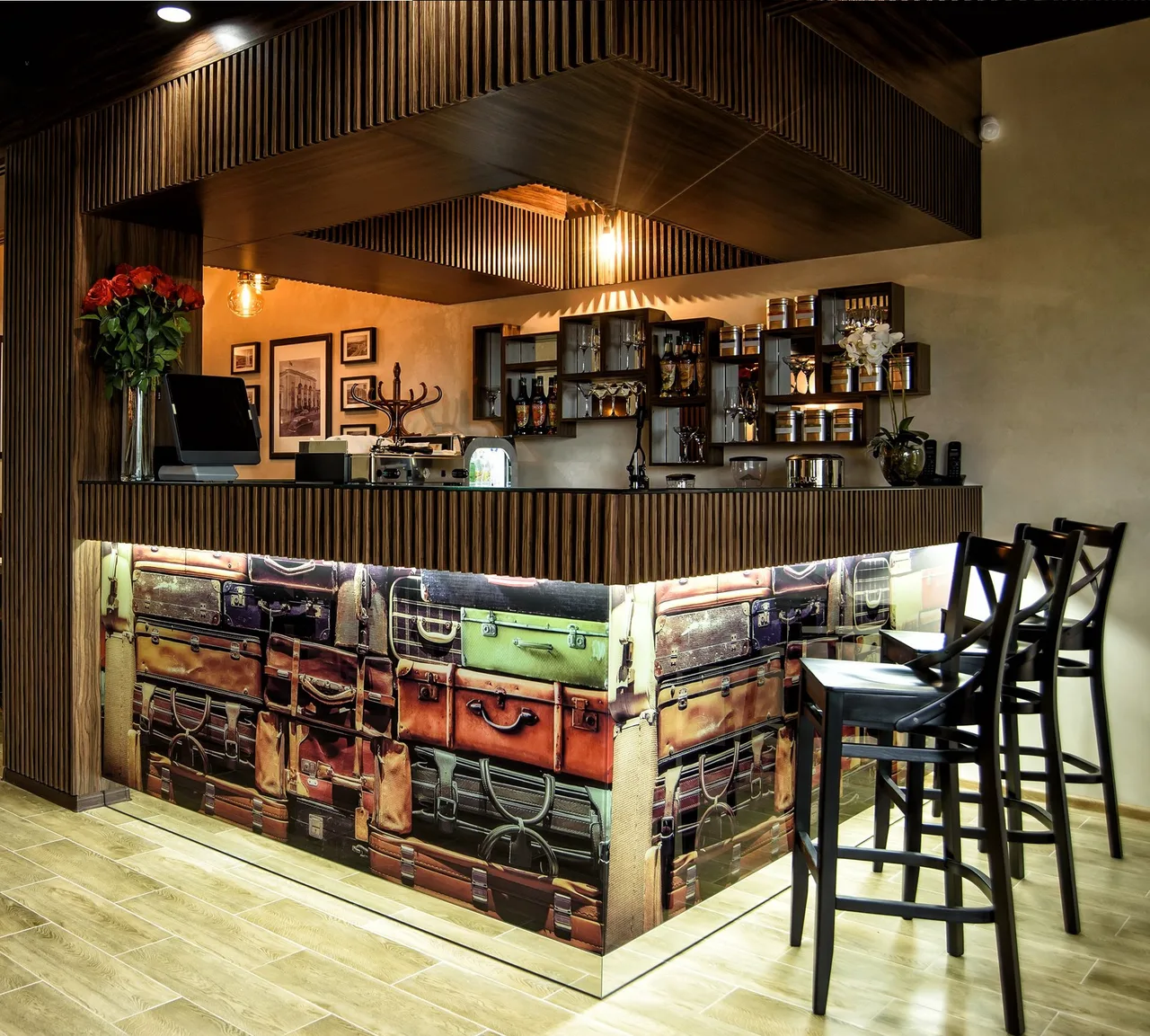 Aura Kitchen&Bar