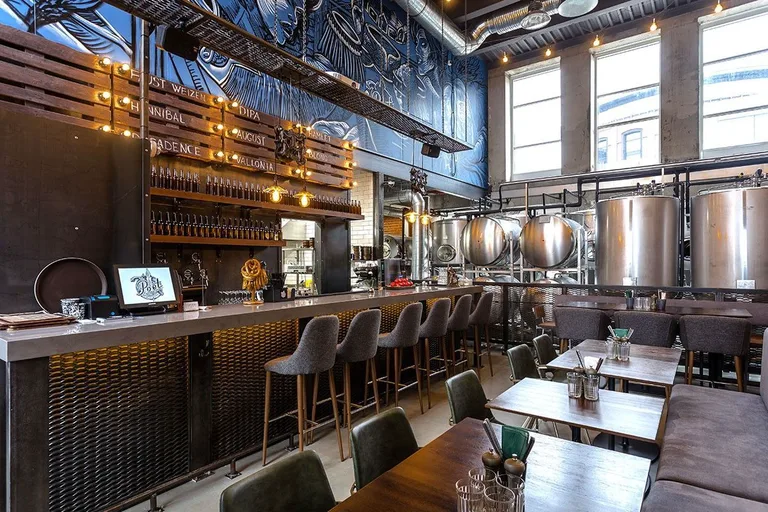 Poet Brewery&Bar