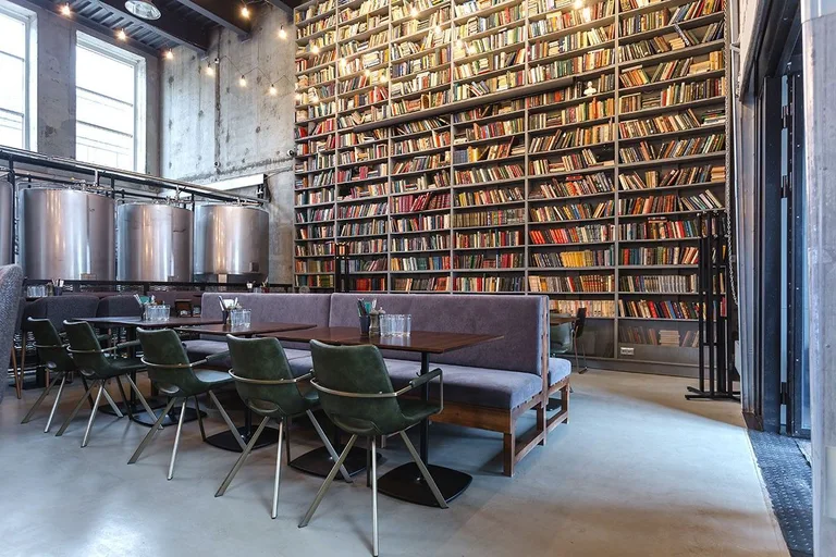 Poet Brewery&Bar