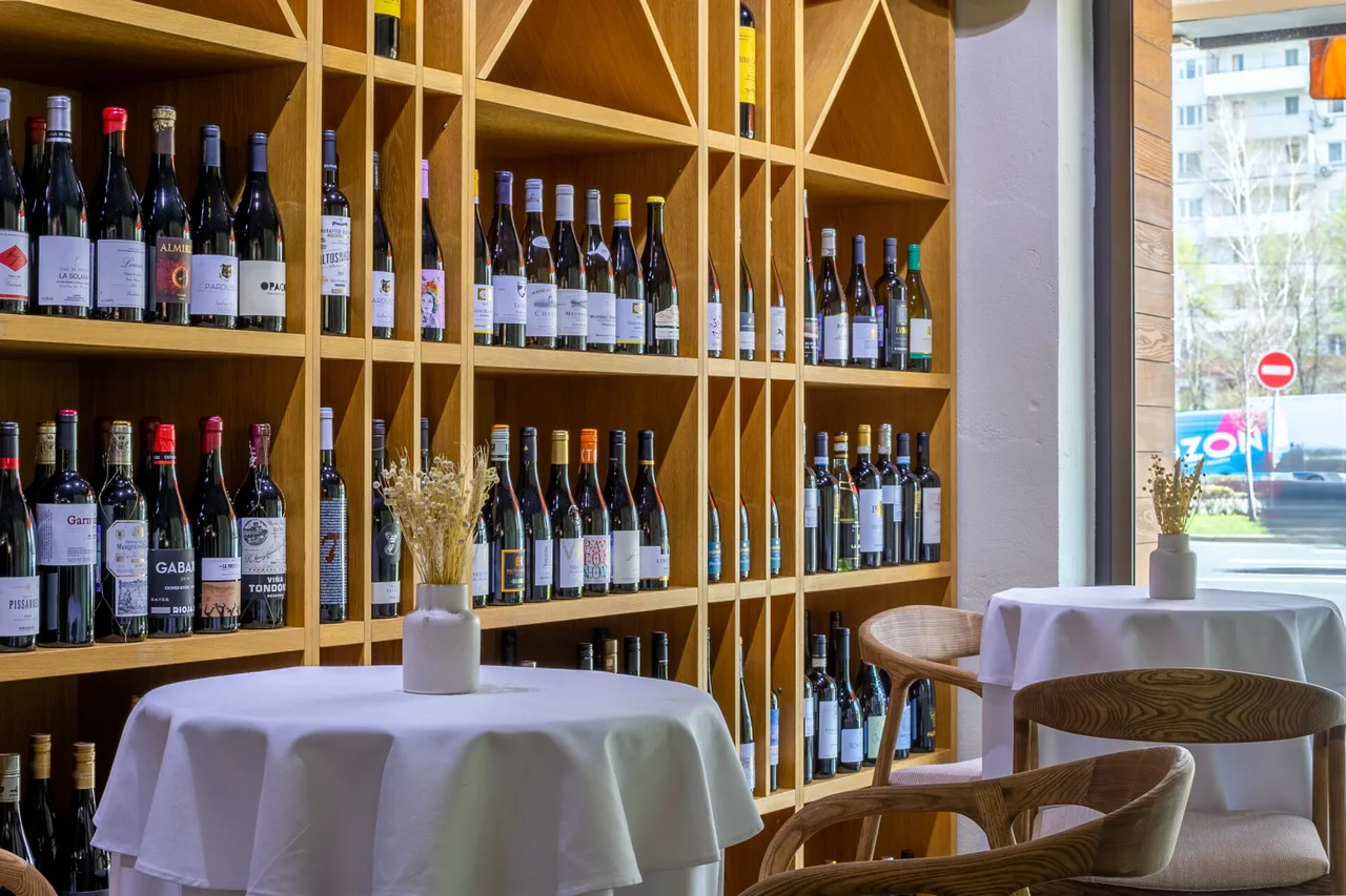Azalea wine & kitchen