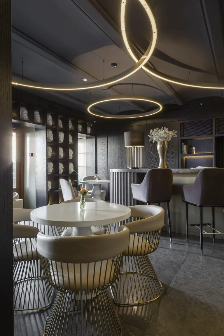 Sculptors Bar