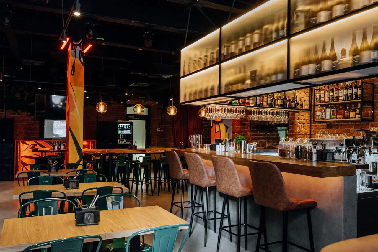 Steel bar&kitchen