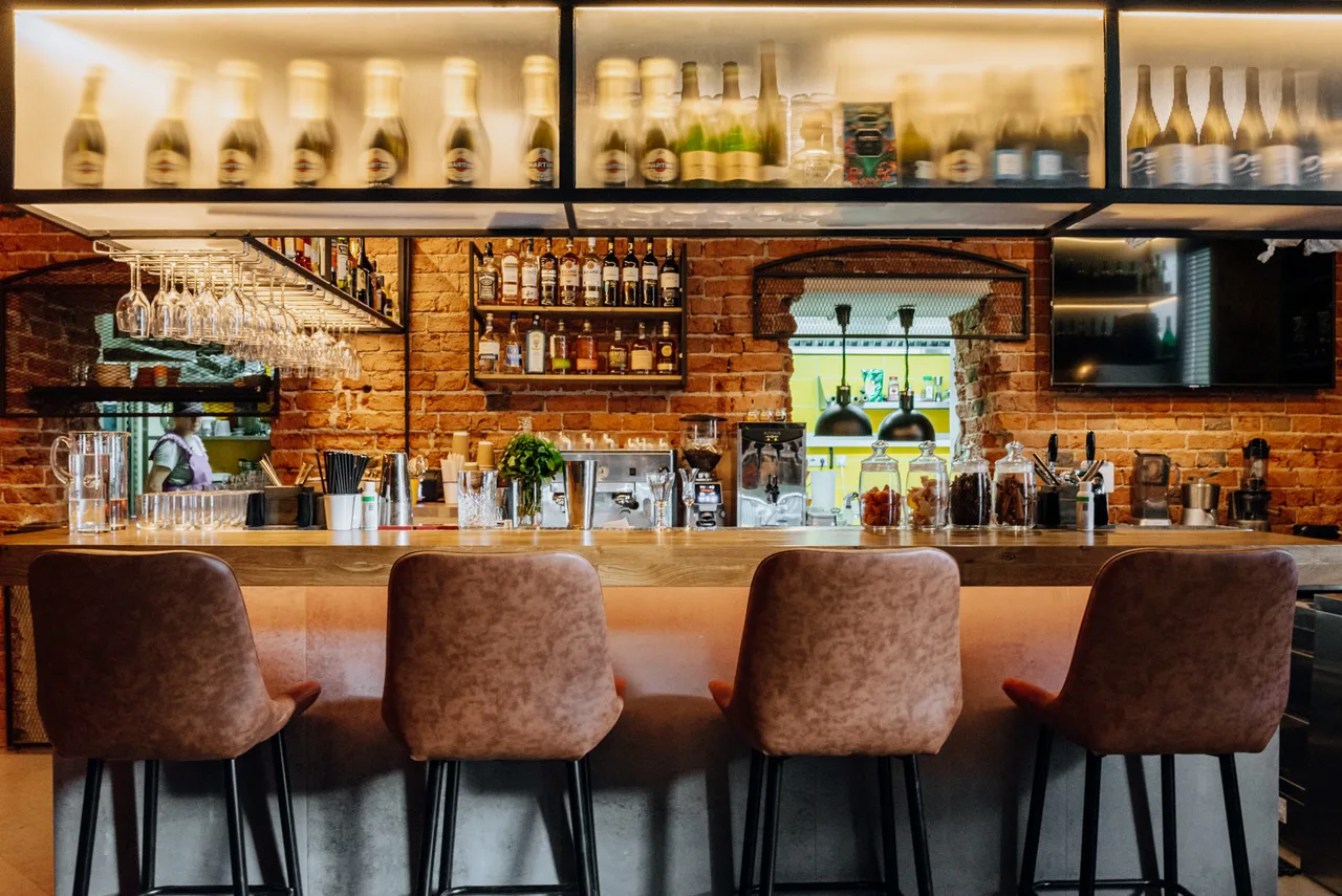 Steel bar&kitchen