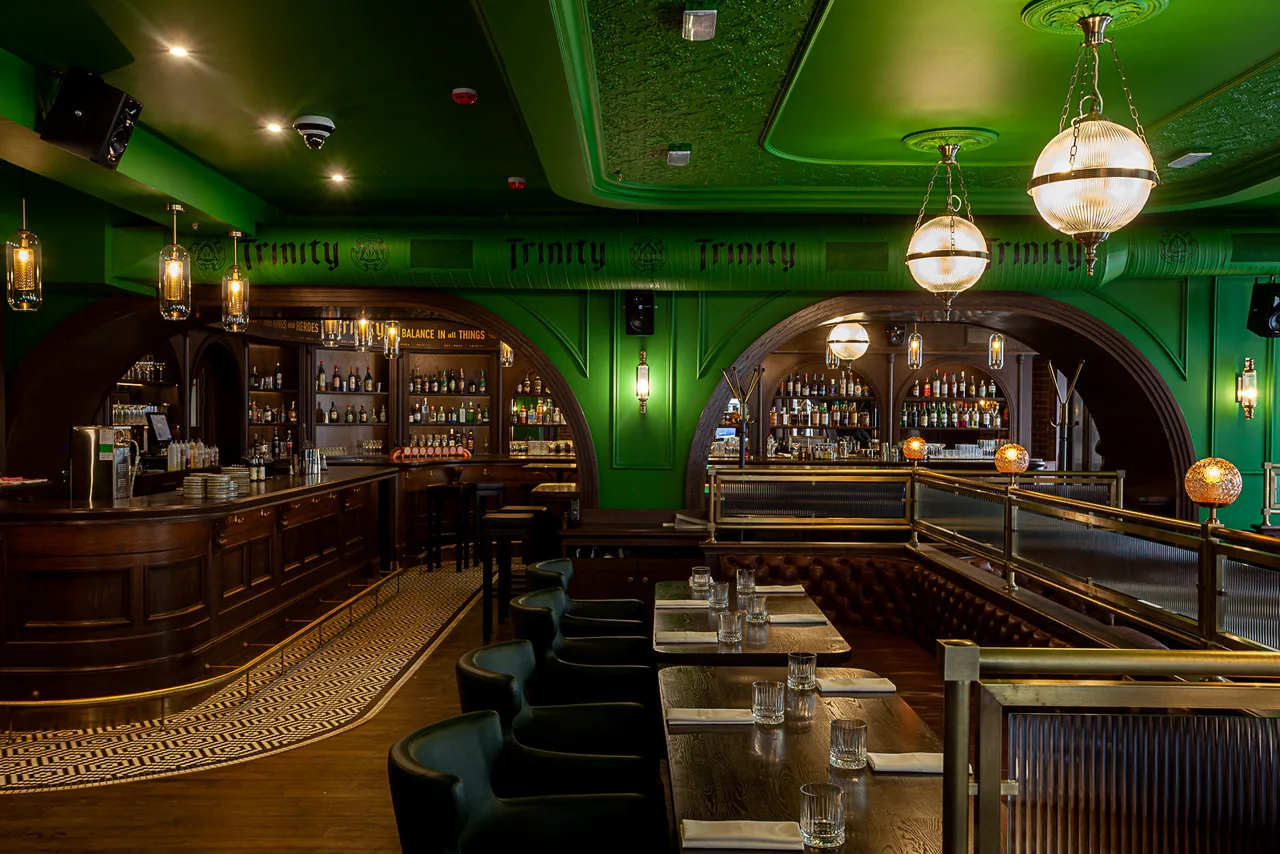 Trinity cocktail club