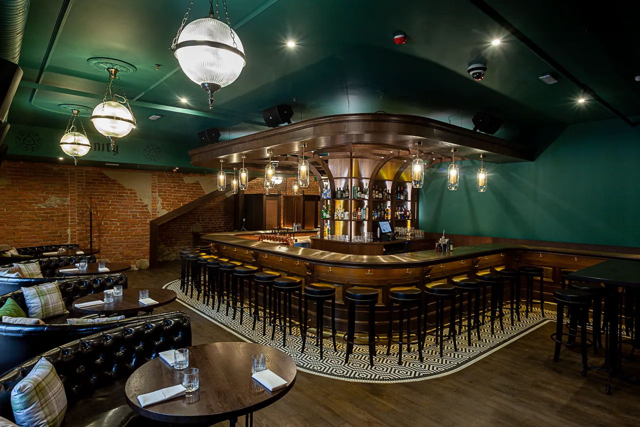 Trinity cocktail club