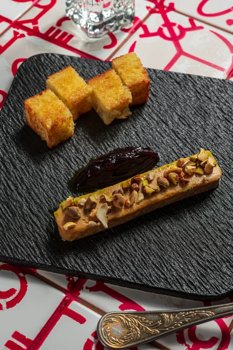 Tuna Bar