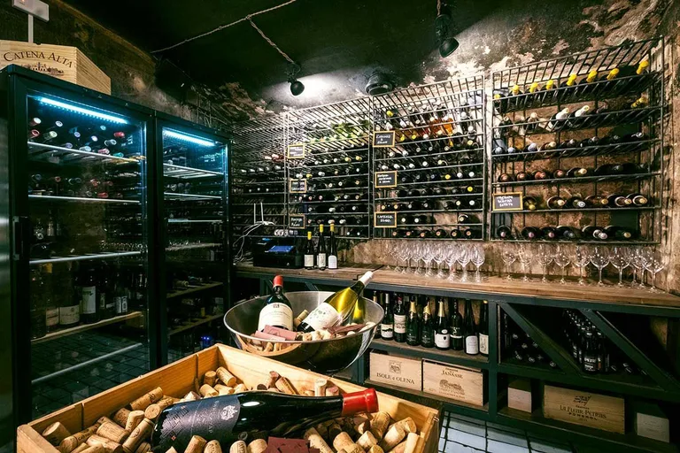 Barrel Bar