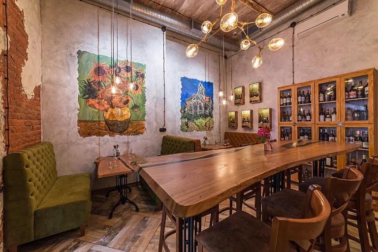 Wine Gogh