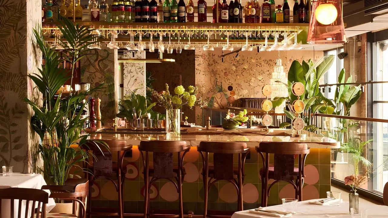 Be Italian Bistro & Dance