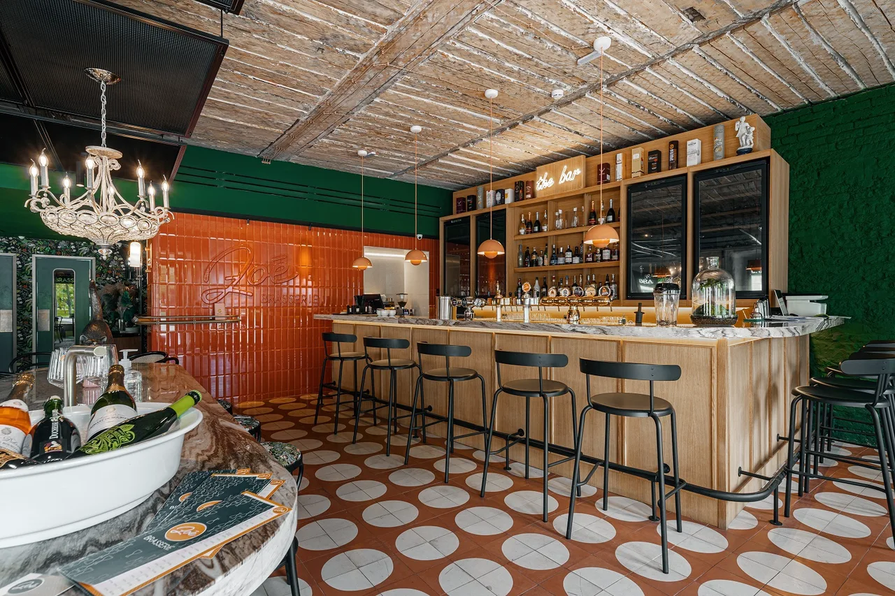 Zoe Brasserie