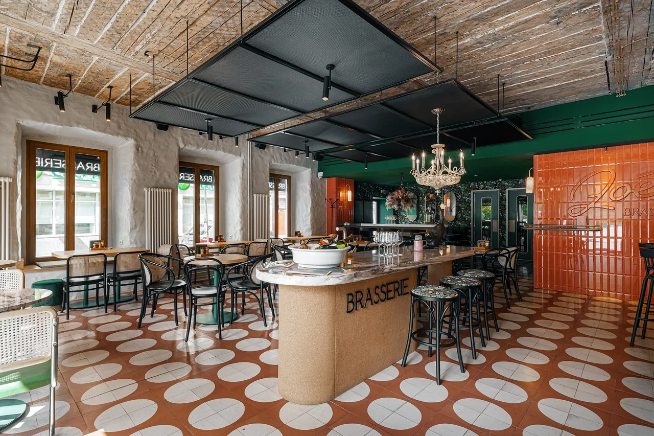 Zoe Brasserie