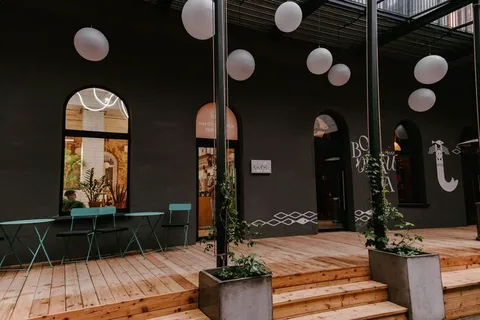 Zozo Bistro
