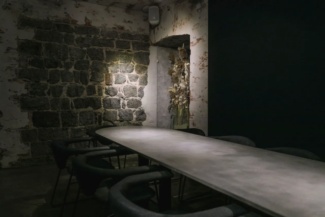 Argentum Boutique Restaurant