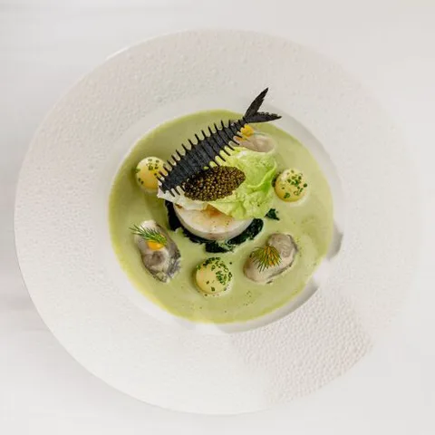 Ernos Bistro