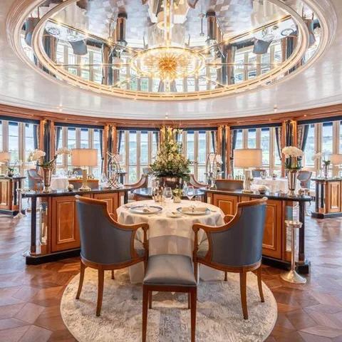 Le Pavillon