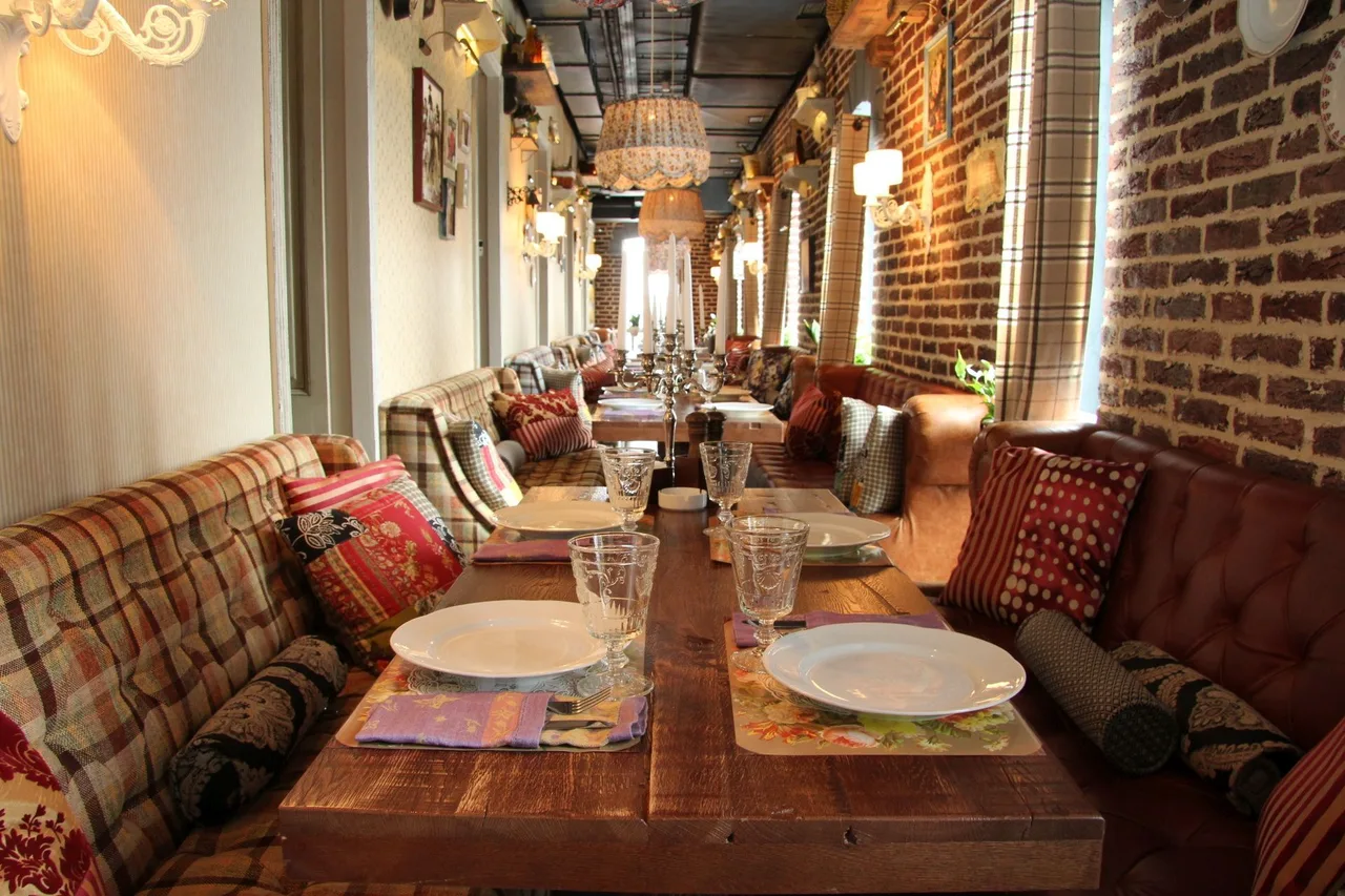 Taj Gastro