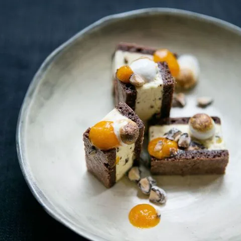 "State Bird Provisions" (Nombre del restaurante)