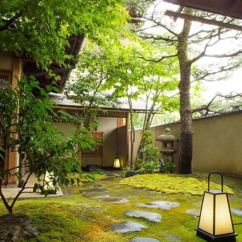 Kashiwaya, Osaka, Senriyama.