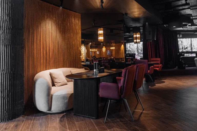 Bullwar Lounge
