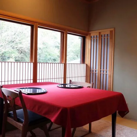 Ichiju Nisai Ueno Minoten.