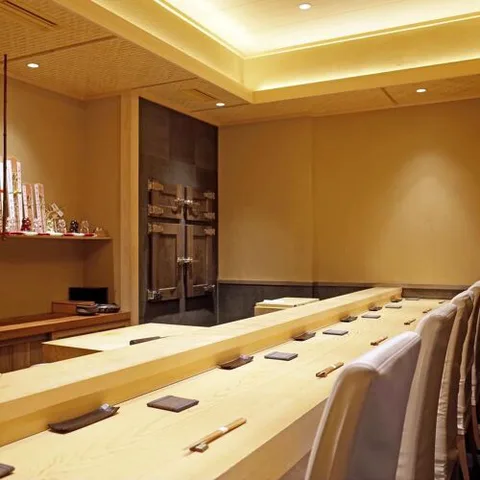 Sushi Ryujiro.
