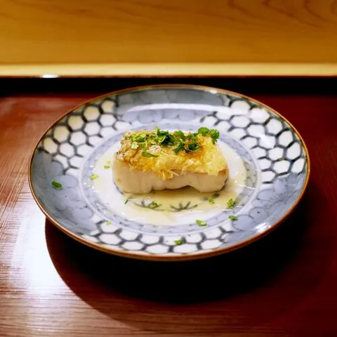阿萨布朱班·富田