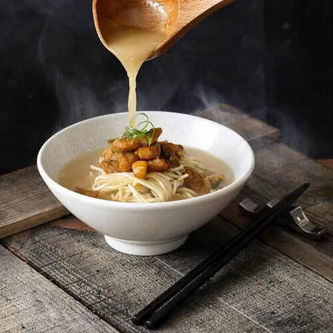 Tien Hsiang Lo.