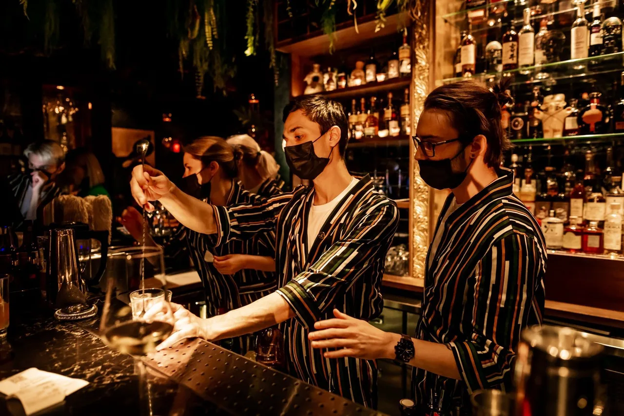 CHOCLO BAR & RESTAURANT