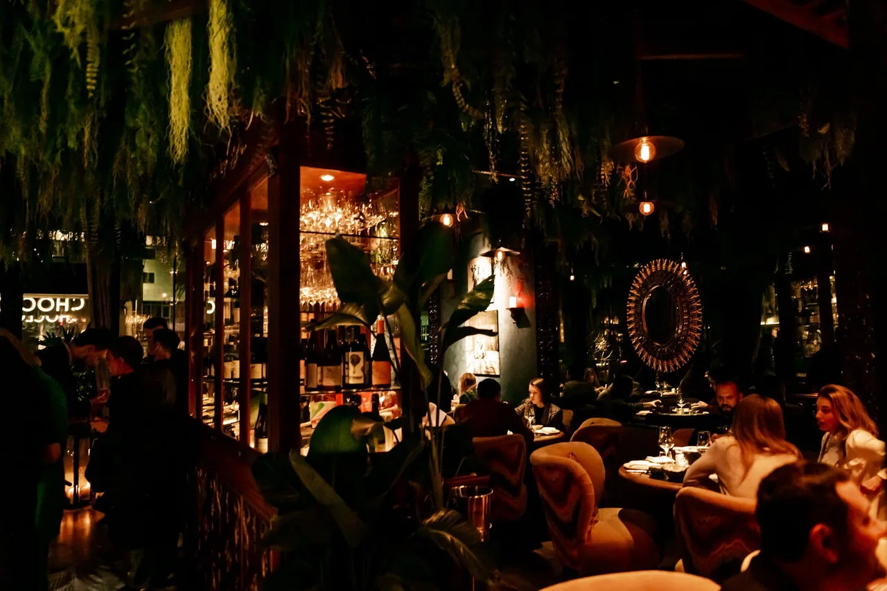 CHOCLO BAR & RESTAURANT