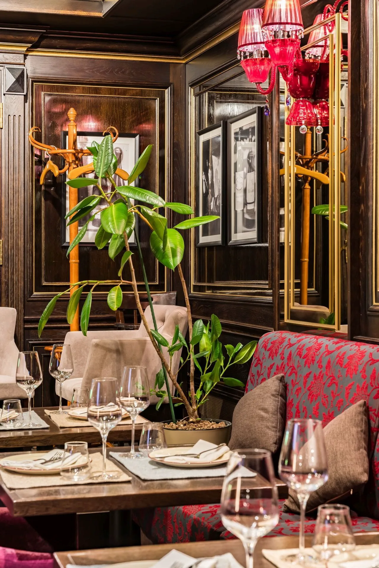 Cafe Claret
