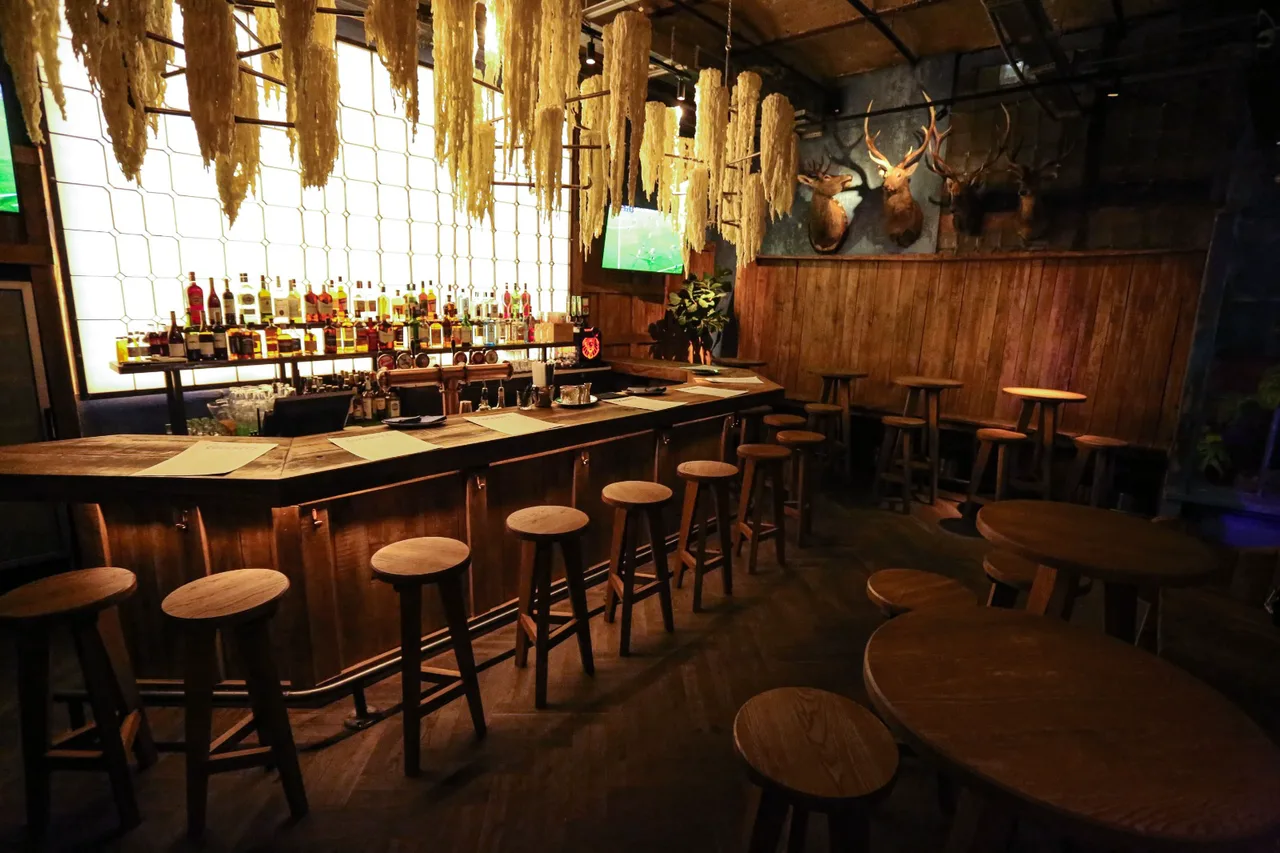 Cockney's Pub
