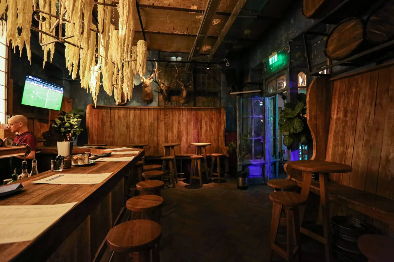 Cockney's Pub