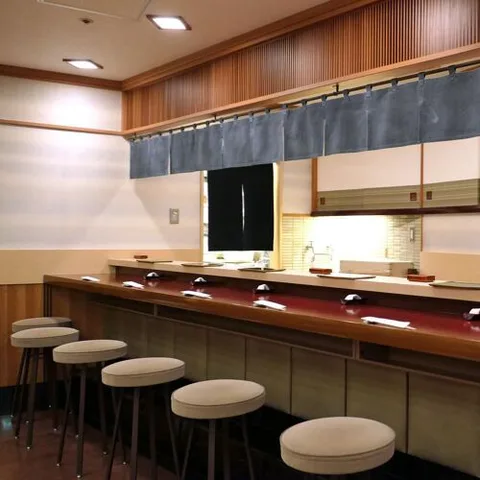 Sukiyabashi Jiro Roppongiten
